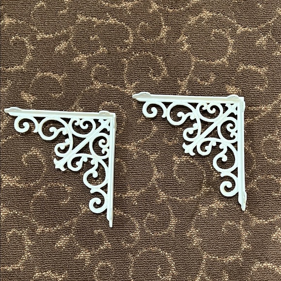 One pair. Wrought iron Decorative Brackets - Picture 4 of 10